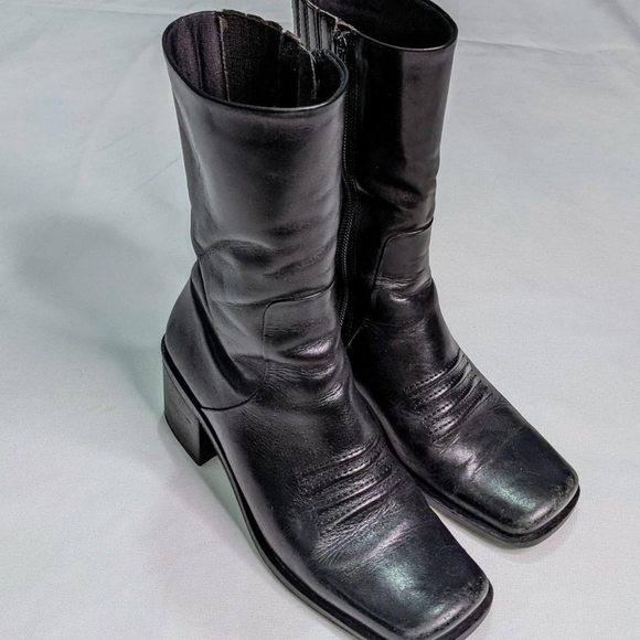 Vintage square toe leather boots